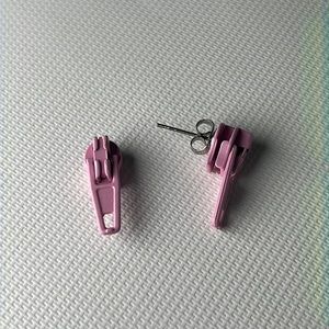 Zipper Pull Earrings - 3/4”